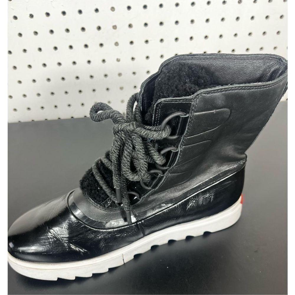 Sorel winter boots - Picture 4 of 9
